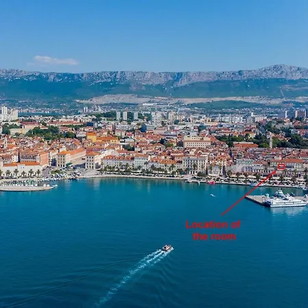 Seafront Luxury Manda, With Balcony Apartment *