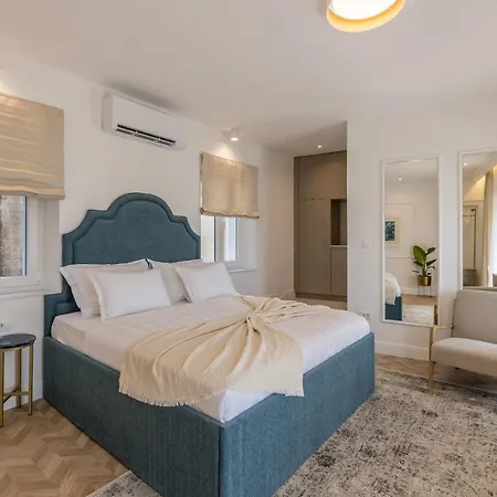 Seafront Luxury Manda, With Balcony Apartmán Split